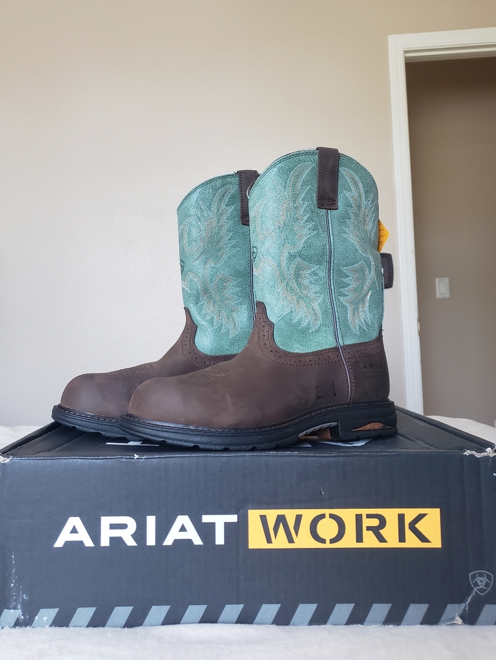 ARIAT Tracey Teal and Brown Work Boots Size 11 NWT